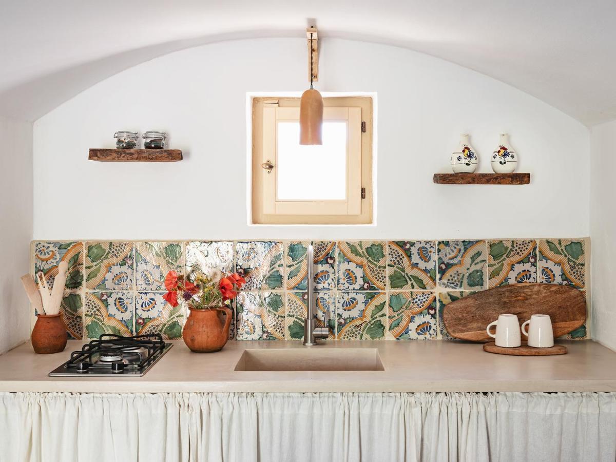 Trulli Del Bosco Bed and Breakfast Αλμπερομπέλο Εξωτερικό φωτογραφία
