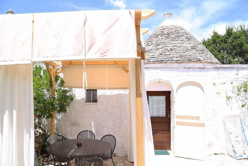Trulli Del Bosco Bed and Breakfast Αλμπερομπέλο Εξωτερικό φωτογραφία