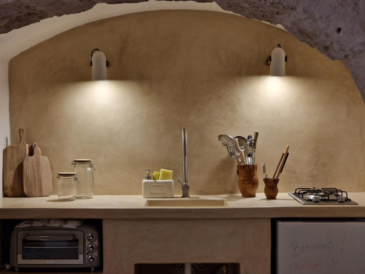 Trulli Del Bosco Bed and Breakfast Αλμπερομπέλο Εξωτερικό φωτογραφία